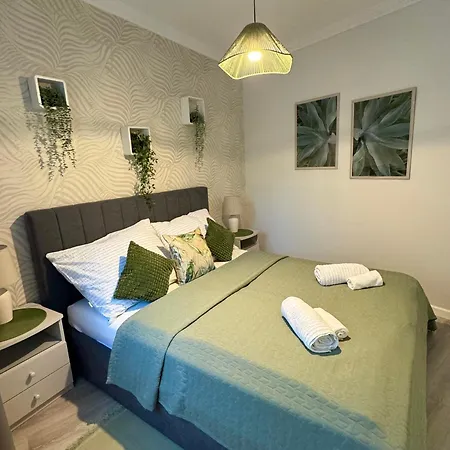 Selyemakacapartman Apartamento *