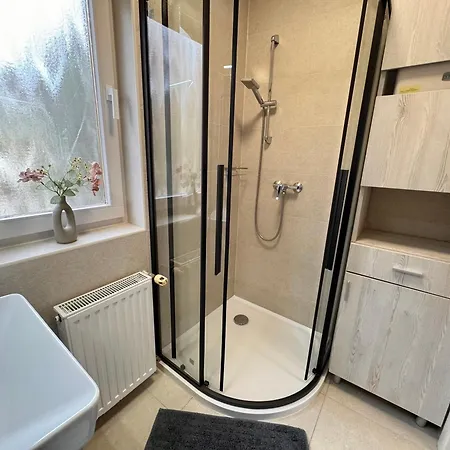 Selyemakacapartman Appartement